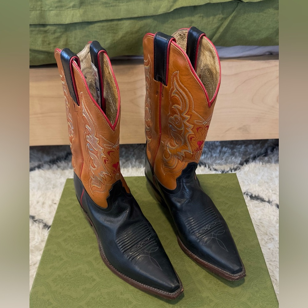 Vintage Tony Lama two toned cowboy boots
